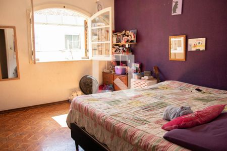 Casa à venda com 444m², 5 quartos e 8 vagas Casa à venda com 444m², 5 quartos e 8 vagasQuarto 2