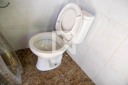 Casa à venda com 444m², 5 quartos e 8 vagas Casa à venda com 444m², 5 quartos e 8 vagasBanheiro de serviço