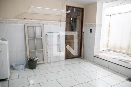 Casa à venda com 444m², 5 quartos e 8 vagas Casa à venda com 444m², 5 quartos e 8 vagasÁrea de Serviço