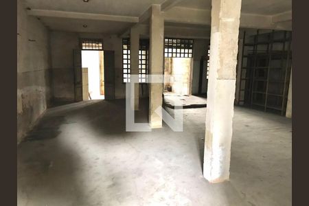 Casa à venda com 270m², 3 quartos e 2 vagas