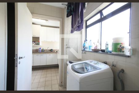 Apartamento à venda com 100m², 3 quartos e 2 vagasÁrea de Serviço