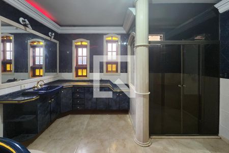 Casa à venda com 304m², 3 quartos e 4 vagasBanheiro da Suíte 1