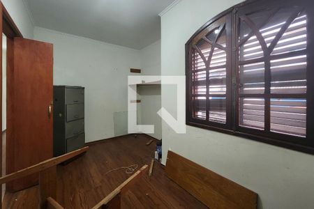 Casa à venda com 304m², 3 quartos e 4 vagasQuarto 1