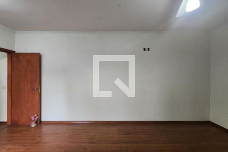 Casa à venda com 304m², 3 quartos e 4 vagasSuíte 1