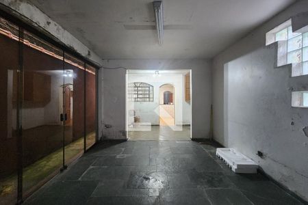 Casa à venda com 304m², 3 quartos e 4 vagasSalão de Festas