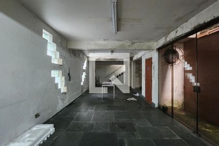 Casa à venda com 304m², 3 quartos e 4 vagasSalão de Festas