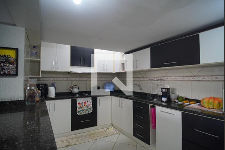 Casa à venda com 200m², 3 quartos e 2 vagasCozinha