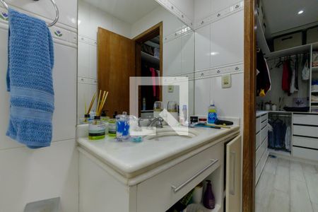 Apartamento à venda com 112m², 3 quartos e 2 vagas Apartamento à venda com 112m², 3 quartos e 2 vagasBanheiro Suíte 1
