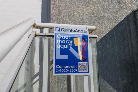 Casa de condomínio à venda com 371m², 4 quartos e 4 vagas Casa de condomínio à venda com 371m², 4 quartos e 4 vagasPlaquinha na Fachada