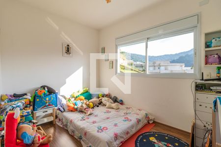 Casa de condomínio à venda com 371m², 4 quartos e 4 vagas Casa de condomínio à venda com 371m², 4 quartos e 4 vagasQuarto 2