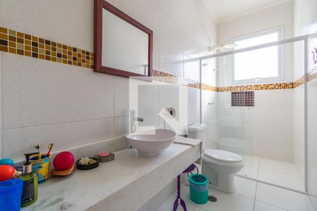 Casa de condomínio à venda com 371m², 4 quartos e 4 vagas Casa de condomínio à venda com 371m², 4 quartos e 4 vagasBanheiro Social