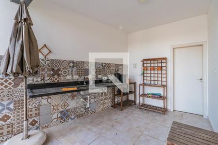 Casa de condomínio à venda com 371m², 4 quartos e 4 vagas Casa de condomínio à venda com 371m², 4 quartos e 4 vagasQuintal