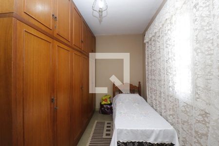 Casa à venda com 170m², 3 quartos e 4 vagasQuarto 2