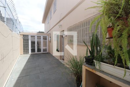 Casa à venda com 170m², 3 quartos e 4 vagasCorredor