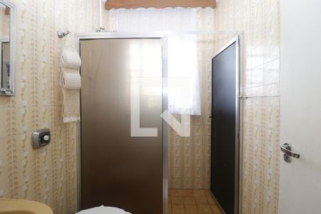 Casa à venda com 170m², 3 quartos e 4 vagasBanheiro da Suíte 1