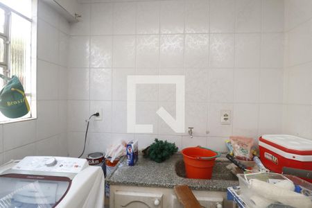 Casa à venda com 170m², 3 quartos e 4 vagasÁrea de Serviço