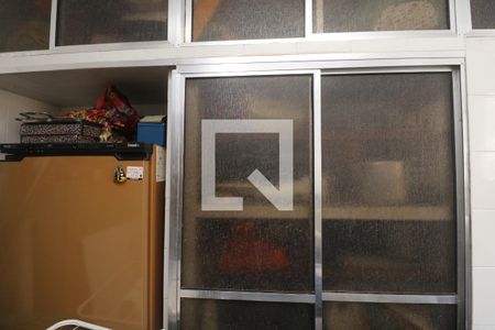 Casa à venda com 170m², 3 quartos e 4 vagasÁrea de Serviço