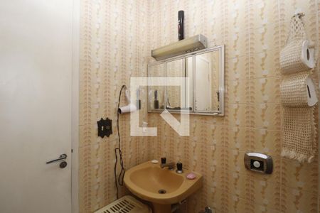 Casa à venda com 170m², 3 quartos e 4 vagasBanheiro da Suíte 1