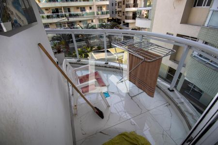 Apartamento à venda com 77m², 2 quartos e 2 vagasVaranda