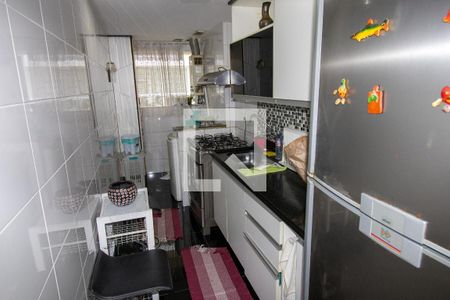 Apartamento à venda com 77m², 2 quartos e 2 vagasCozinha