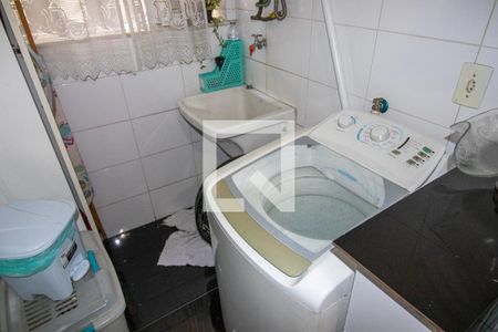 Apartamento à venda com 77m², 2 quartos e 2 vagasÁrea de Serviço