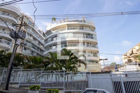 Apartamento à venda com 77m², 2 quartos e 2 vagasFachada