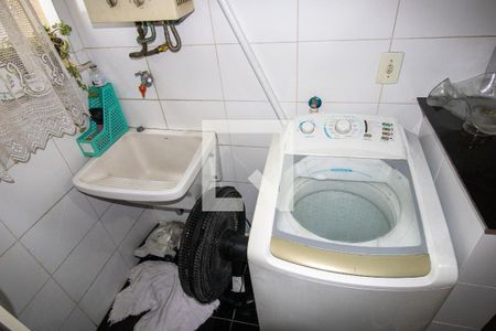 Apartamento à venda com 77m², 2 quartos e 2 vagasÁrea de Serviço