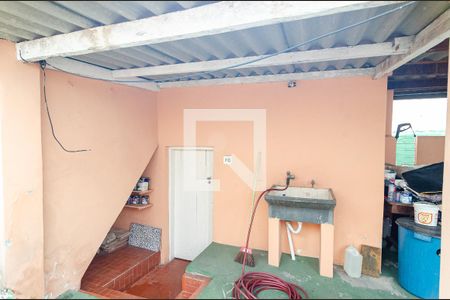 Casa à venda com 367m², 3 quartos e 3 vagas Casa à venda com 367m², 3 quartos e 3 vagasLavanderia