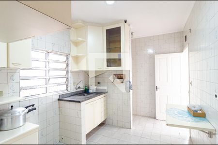 Casa à venda com 367m², 3 quartos e 3 vagas Casa à venda com 367m², 3 quartos e 3 vagasCozinha