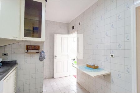 Casa à venda com 367m², 3 quartos e 3 vagas Casa à venda com 367m², 3 quartos e 3 vagasCozinha