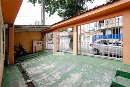 Casa à venda com 367m², 3 quartos e 3 vagas Casa à venda com 367m², 3 quartos e 3 vagasGaragem