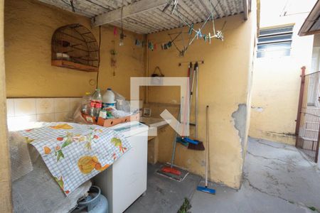 Casa à venda com 240m², 3 quartos e 2 vagasÁrea de Serviço