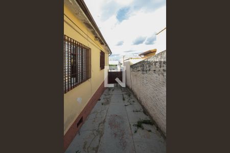 Casa à venda com 240m², 3 quartos e 2 vagascorredor externo