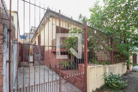 Casa à venda com 240m², 3 quartos e 2 vagasFachada