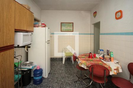 Casa à venda com 240m², 3 quartos e 2 vagasCozinha