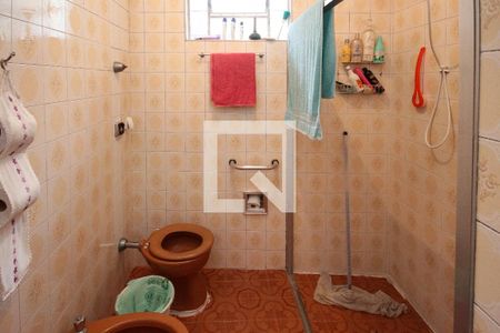 Casa à venda com 240m², 3 quartos e 2 vagasBanheiro