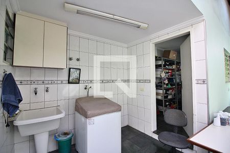 Casa à venda com 144m², 3 quartos e 2 vagasLavanderia