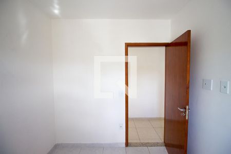 Quarto 2 de apartamento para alugar com 2 quartos, 49m² em Vila Nova Curuçá, São Paulo