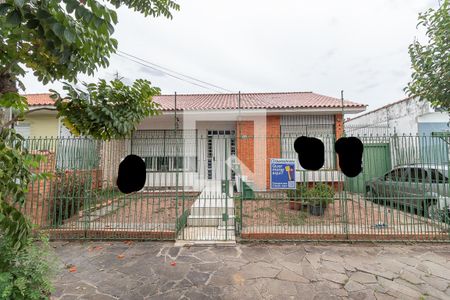 Casa à venda com 223m², 4 quartos e 5 vagasFachada