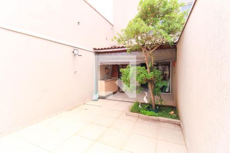 Casa à venda com 250m², 3 quartos e 5 vagas Casa à venda com 250m², 3 quartos e 5 vagasChurrasqueira