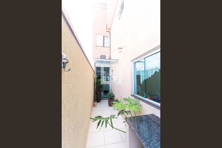 Casa à venda com 250m², 3 quartos e 5 vagas Casa à venda com 250m², 3 quartos e 5 vagasÁrea externa