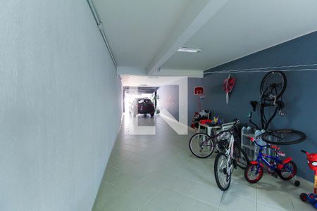 Casa à venda com 250m², 3 quartos e 5 vagas Casa à venda com 250m², 3 quartos e 5 vagasGaragem