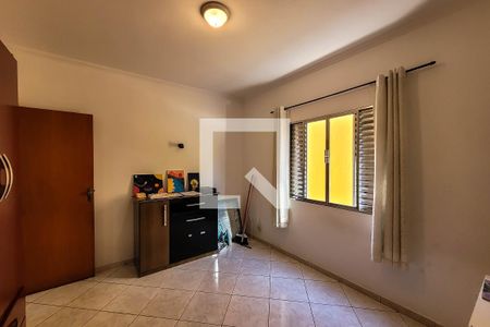 Casa à venda com 200m², 3 quartos e 3 vagas Casa à venda com 200m², 3 quartos e 3 vagasQuarto 1