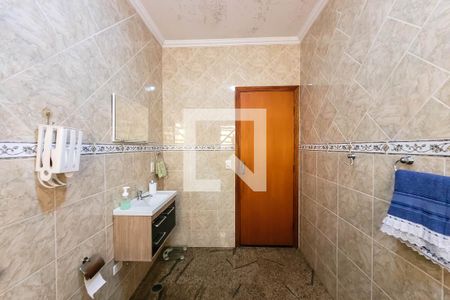 Casa à venda com 200m², 3 quartos e 3 vagas Casa à venda com 200m², 3 quartos e 3 vagasBanheiro Social