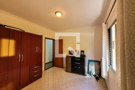 Casa à venda com 200m², 3 quartos e 3 vagas Casa à venda com 200m², 3 quartos e 3 vagasQuarto 1