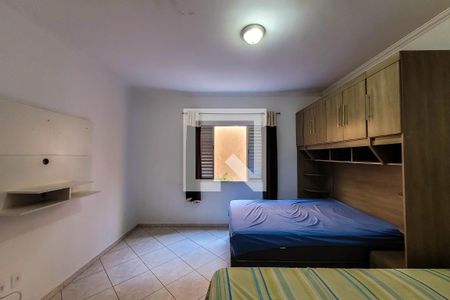 Casa à venda com 200m², 3 quartos e 3 vagas Casa à venda com 200m², 3 quartos e 3 vagasQuarto 2