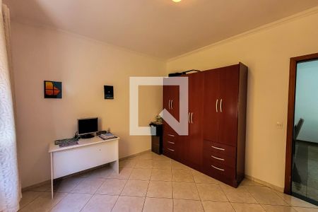 Casa à venda com 200m², 3 quartos e 3 vagas Casa à venda com 200m², 3 quartos e 3 vagasQuarto 1