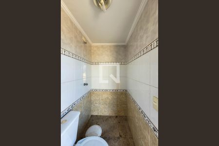 Casa à venda com 200m², 3 quartos e 3 vagas Casa à venda com 200m², 3 quartos e 3 vagasBanheiro