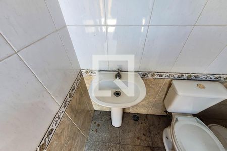 Casa à venda com 200m², 3 quartos e 3 vagas Casa à venda com 200m², 3 quartos e 3 vagasBanheiro
