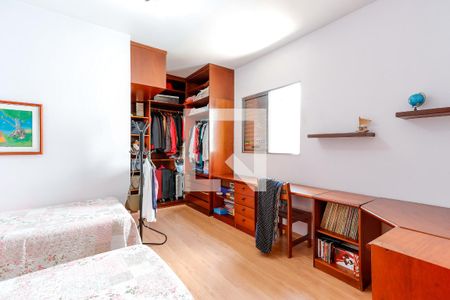 Casa à venda com 300m², 4 quartos e sem vagaSuíte 2